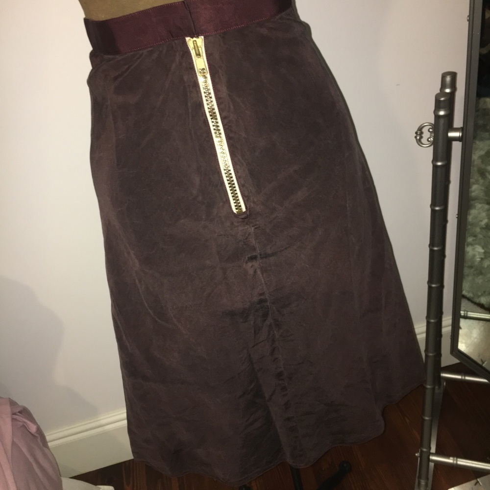 CHLOÉ VINTAGE Plum 100% Silk Midi Skirt.